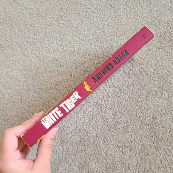 4/$20 The White Tiger: A Novel by‎ Aravind Adiga - Paperback - Picture 4 of 5